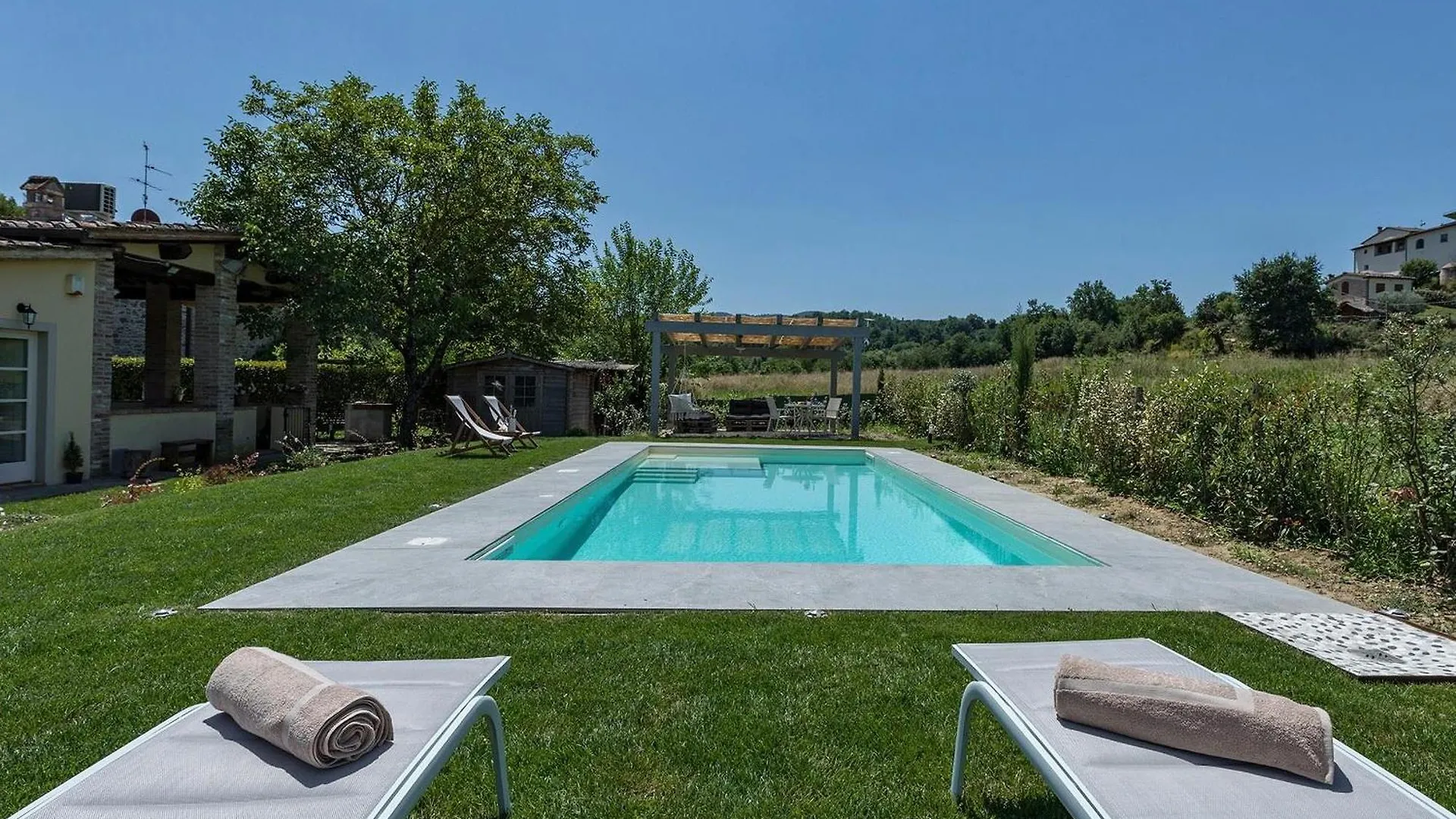 Il Fienile Toscano Montevarchi 0*,